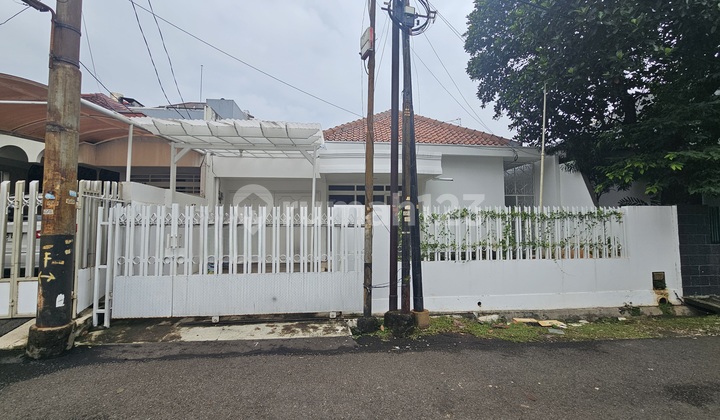 10X20 House Strategically Located in Sunrise Garden Complex (Sr77) 2