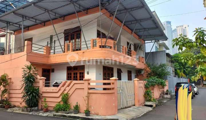 Strategic Corner House in Tanjung Duren (TD242) Strategic Corner House in Tanjung Duren (TD242)