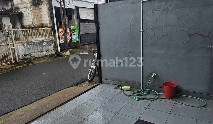 Rumah Siap Huni 6X17.5 Lokasi Strategis di Duri Kepa(Dk443) 2