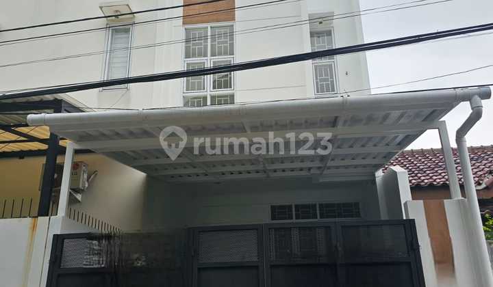 Rumah 4.4x20 Siap Huni lokasi strategis di Duri Kepa(DK385) 2