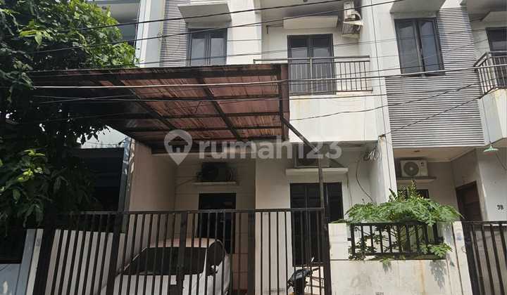 Rumah 5x15 lokasi strategis di Duri kepa(DK286) Rumah 5x15 lokasi strategis di Duri kepa(DK286)