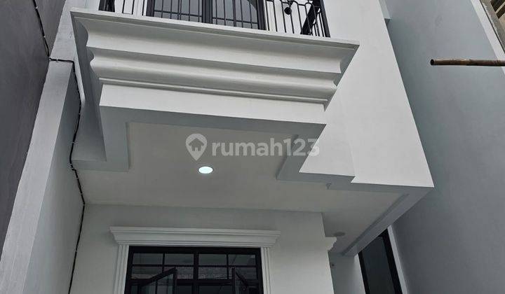 Rumah Baru 5x18 lokasi strategis di Taman ratu(TR170) 2