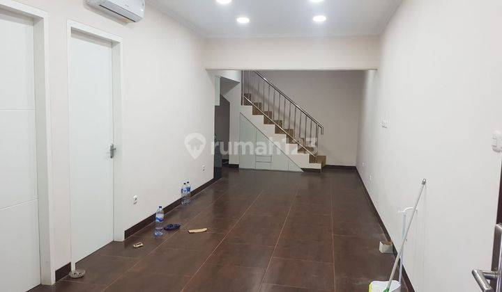 Rumah 6x15 Siap Huni Di Taman Ratu(TR209) 2