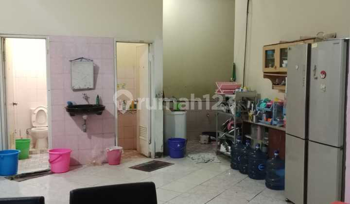 Rumah tua hitung tanah 12x25 strategis di Jelambar(JL305)