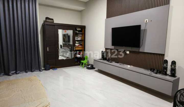 Rumah Siap Huni Mewah 6X20 di Komplek Sunrise Garden(Sr75)