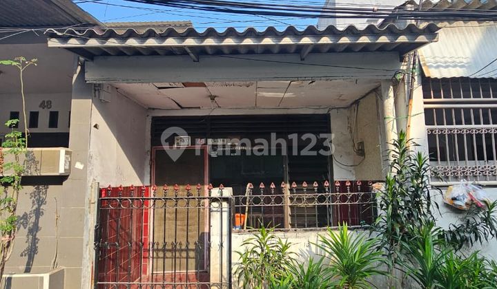 Rumah tua hitung tanah di grogol (GRG112) Rumah tua hitung tanah di grogol (GRG112)