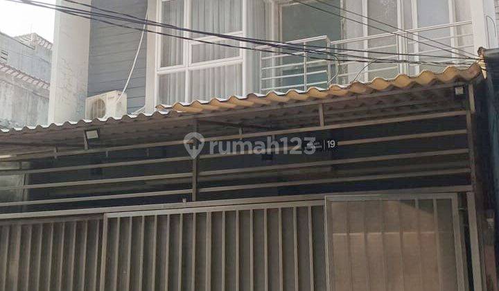 Rumah Siap Huni 7x15 Strategis Di Taman Ratu(tr216) 2