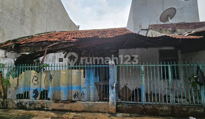 Rumah Tua Lokasi strategis bisa jadi kos di Tanjung Duren(TD375) Rumah Tua Lokasi strategis bisa jadi kos di Tanjung Duren(TD375)