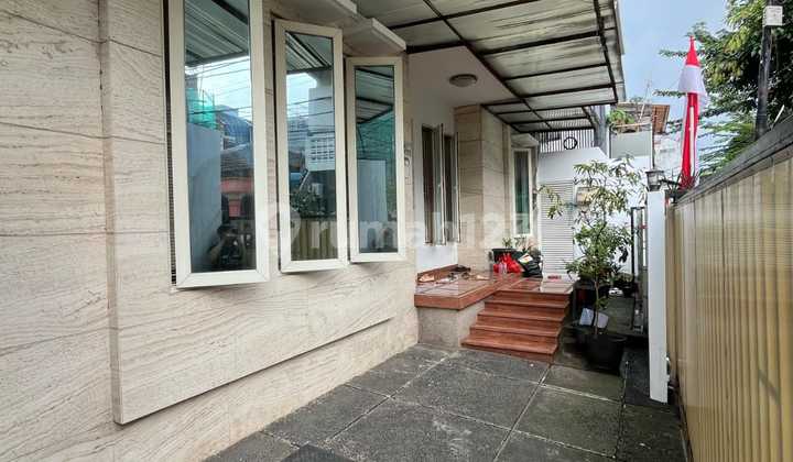 Rumah bagus siap huni 13.5x11 di Tanjung Duren(TD392) 2