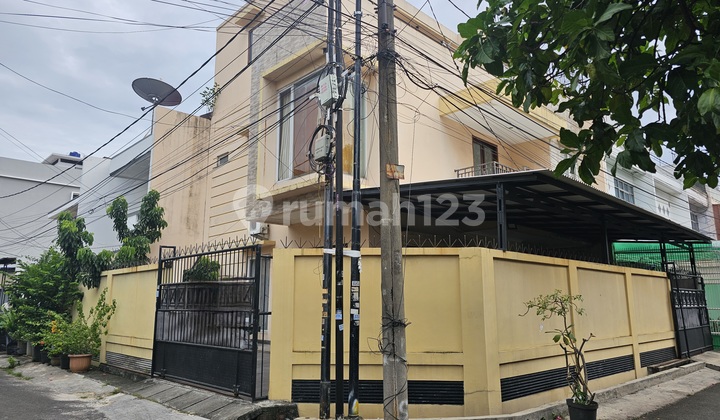 Rumah Ukuran 168Meter Lokasi Strategis di Duri Kepa(Dk429) Rumah Ukuran 168Meter Lokasi Strategis di Duri Kepa(Dk429)