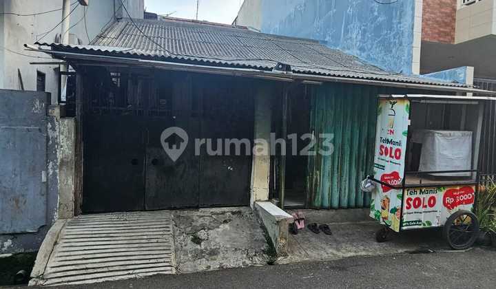 Old House 6X13 Gede Street in Tanjong Duren (Td418)