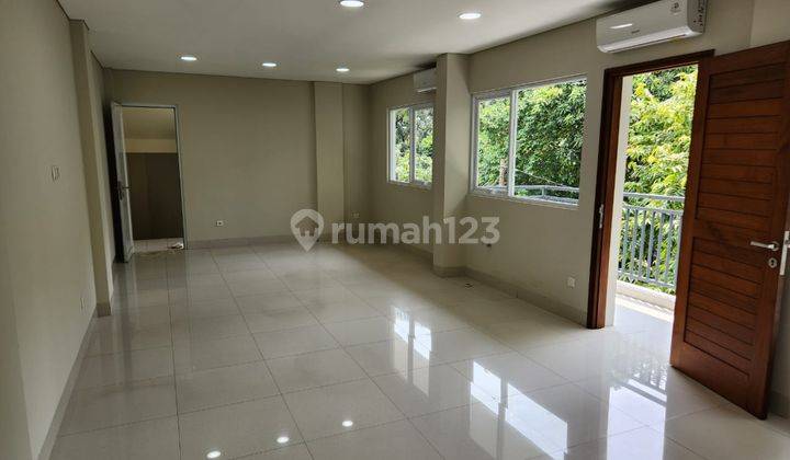 Ruko Strategis Cocok Utk Kantor 4