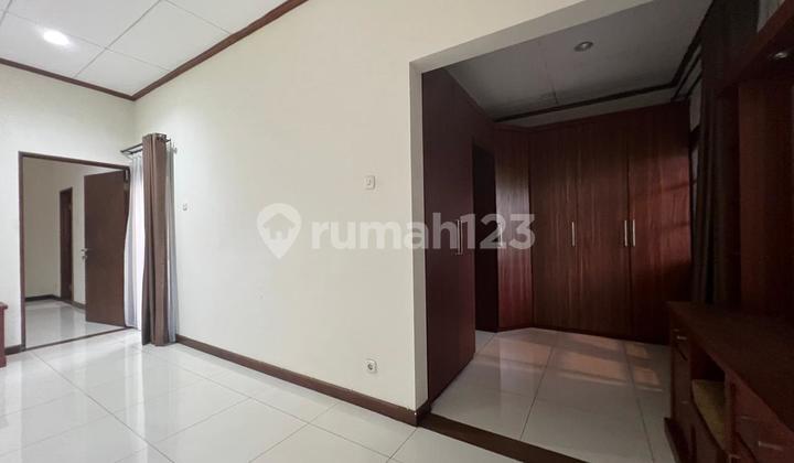 Kuningan Prime! Sewa Rumah 1 Lantai, Pool, Study Room & Taman.  2