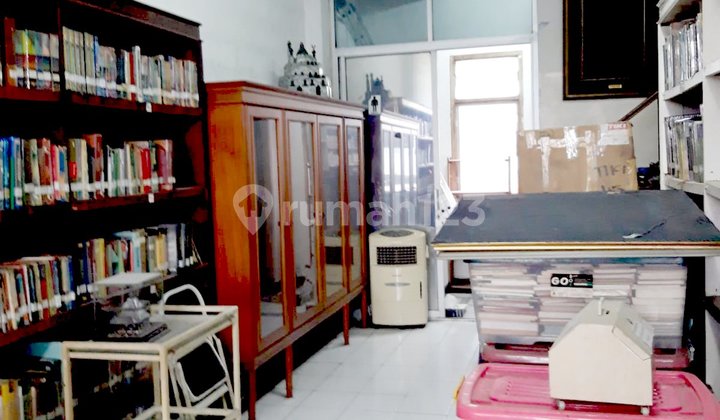 Ruko 4 Lantai di Jantung Komersil Lebak Bulus! Depan MRT, Harga Bikin Syok! Ruko 4 Lantai di Jantung Komersil Lebak Bulus! Depan MRT, Harga Bikin Syok!