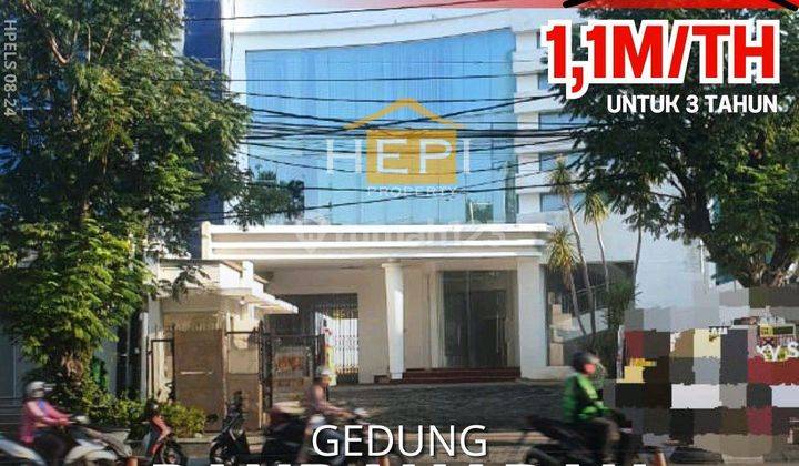 Gedung Tengah Kota Di Pandanaran Semarang  1