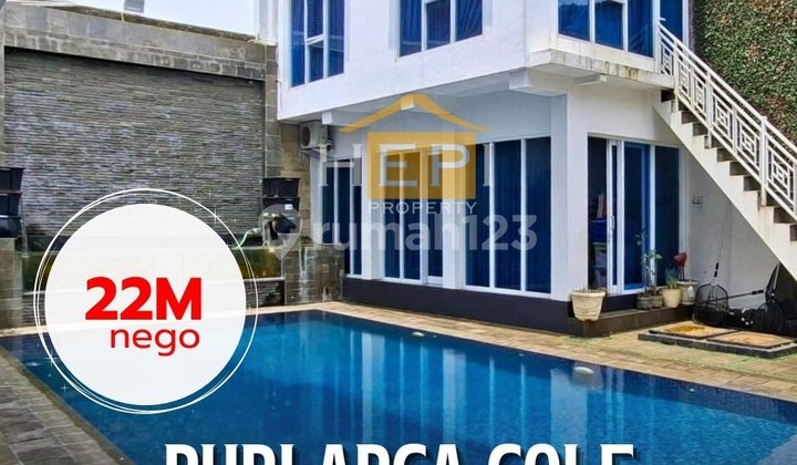 Luxurious House at Puri Arga Golf BSB Semarang with Swimming Pool