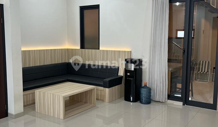 Rumah Bagus Strategis di Graha Padma Semarang