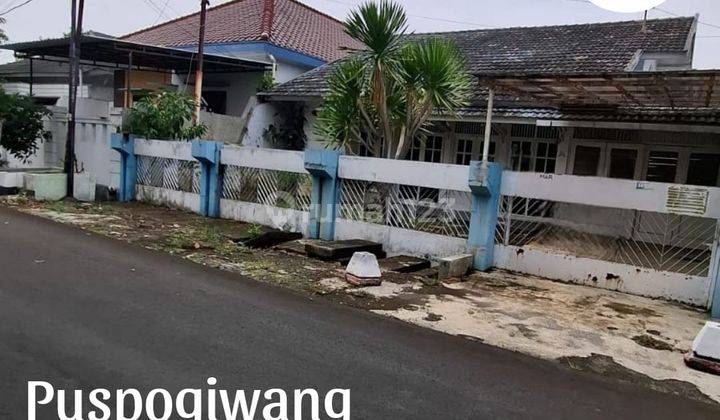 Rumah Strategis Di Puspogiwang Semarang Barat 1