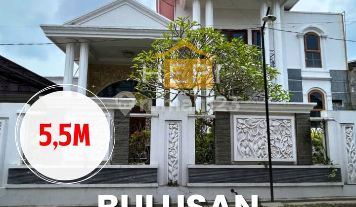 Rumah Mewah di Bulusan Tembalang Ada Kolam Renang 2