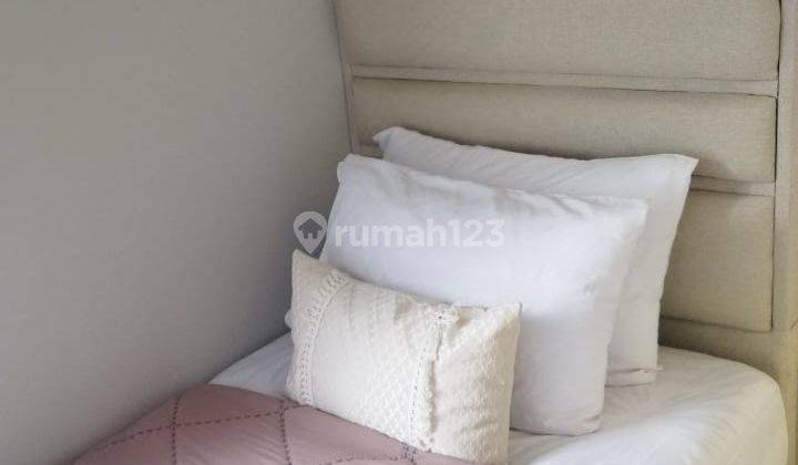 kamar tidur  rumah baru keren 2 lantai