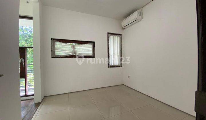 Rumah 2 Lantai  Semi Furnished Alea Townhouse Jakarta Selatan 2