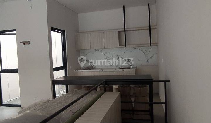 Smart Home 3 lantai furnish di Impresahaus Tabebuya BSD city Tangerang 7