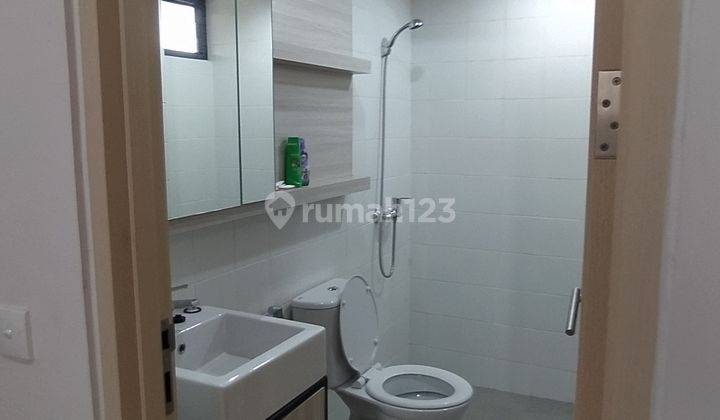 Smart Home 3 lantai furnish di Impresahaus Tabebuya BSD city Tangerang 12