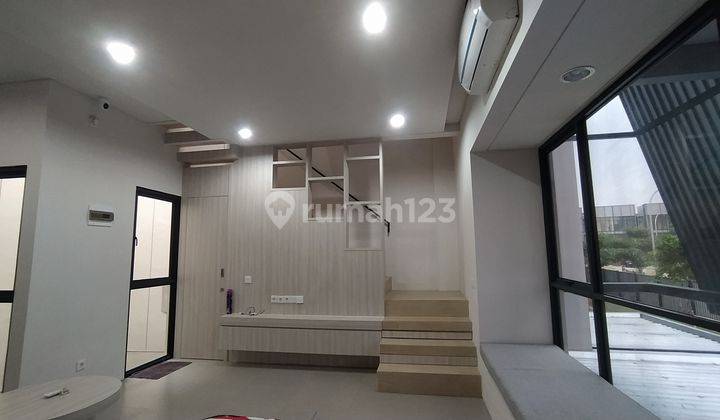 Smart Home 3 lantai furnish di Impresahaus Tabebuya BSD city Tangerang 14