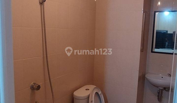 kamar mandi apartemen 2 br full furnish