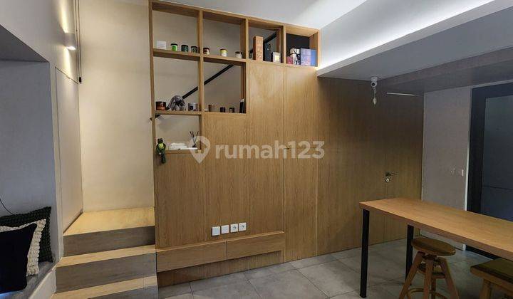 Rumah Keren 2 Lantai Full Furnish di Cluster Invensihaus Tabebuya 2