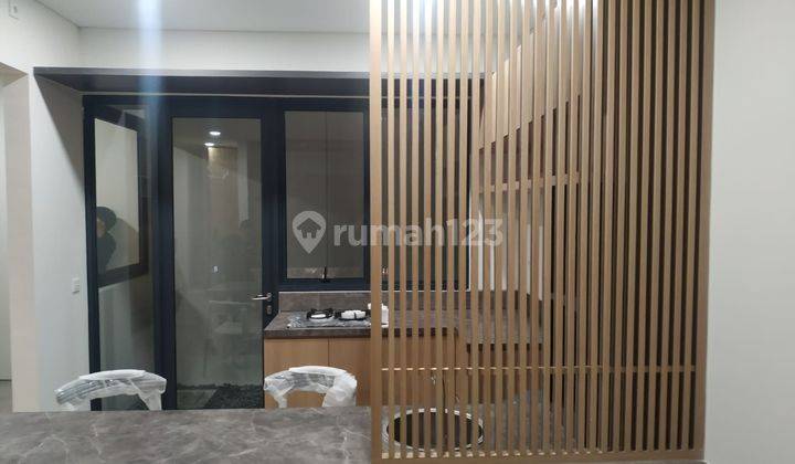 Rumah Baru Full Furnish Hook Lebar 7 di Tanakayu Svani Bsd City  2