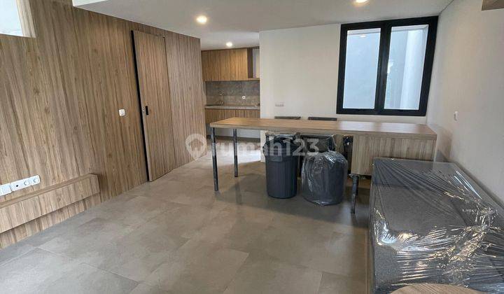 Rumah Baru Keren Furnish 3 Kamar di Freja Bsd City Tangerang 2