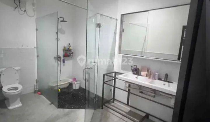 Dijual Rumah Luas Siap Huni di Kemang Pratama 1 Bekasi 2