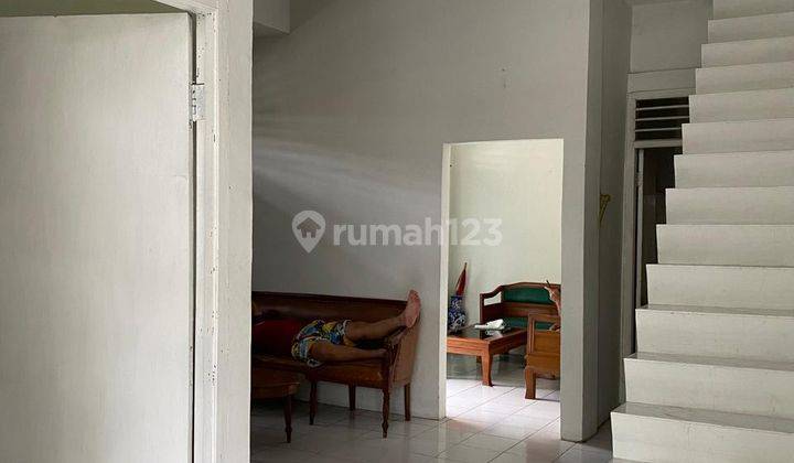 Dijual Rumah Tua Bersih Terawat Di Bintara Jaya Bekasi  1