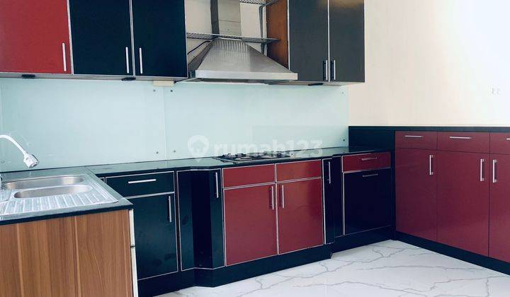Rumah di Sevilla BSD city Tangerang SHM tanah 112 Baru  harga nego 2