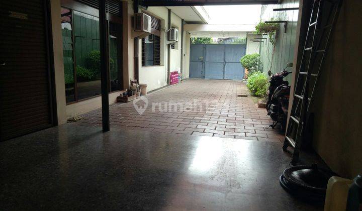 Rumah tengah kota 2