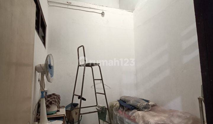 Rumah tengah kota 6