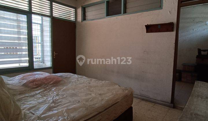 Rumah tengah kota 7