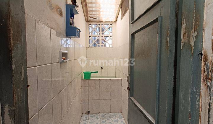 Rumah tengah kota 8