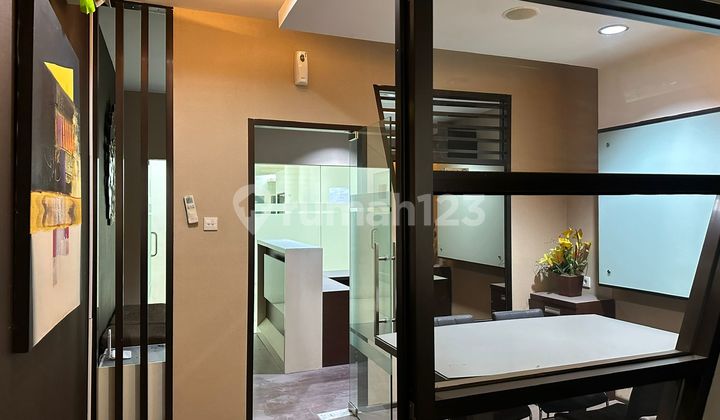 Apartemen Siap Huni Fully Furnished Terawat Baik di Kuningan