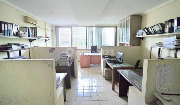 Ruko 4 Lantai Siap Pakai Shm Semi Furnished Di Lebak Bulus 2