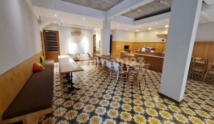 Ruko Gandeng Terawat Baik Lokasi Sangat Strategis di Bintaro Ruko Gandeng Terawat Baik Lokasi Sangat Strategis di Bintaro