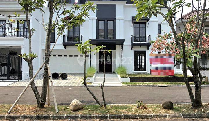 Rumah Baru Semi Furnished Lokasi Depan Taman Di Bintaro Jaya 1