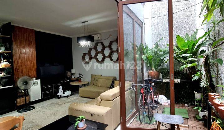 Rumah Minimalis Semi Furnished Cantik Di Bintaro Sektor 9