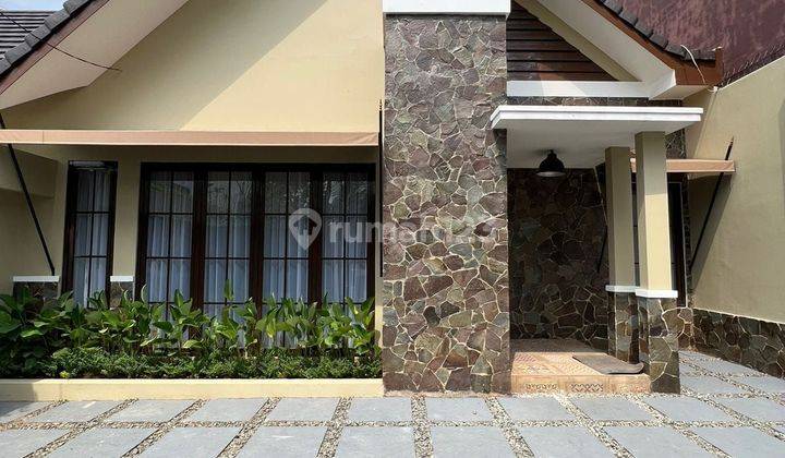 Rumah Modern Tropical Lokasi Strategis Di Bintaro Sektor 9 1