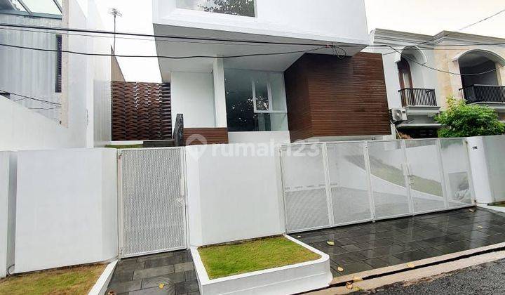 Rumah Tropical Modern Lokasi Sangat Strategis Di Pondok Indah 2