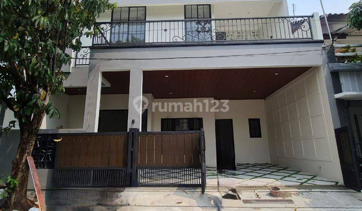 Rumah Baru Modern Classic Lokasi Favorite Bebas Banjir Bintaro 2