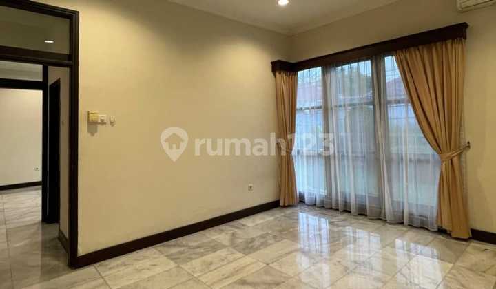 Rumah Dalam Town House Private Pool Halaman Luas Di Cipete