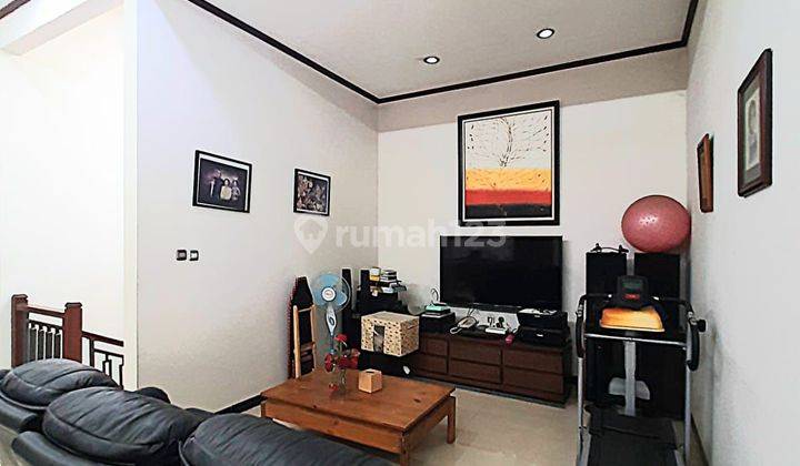 Rumah Semi Furnished Ada Taman Depan Di Bintaro Jaya Sektor 9 2