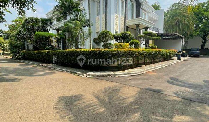 Rumah Hoek Dengan Private Pool Di Cluster Bintaro Jaya Sektor 9 1